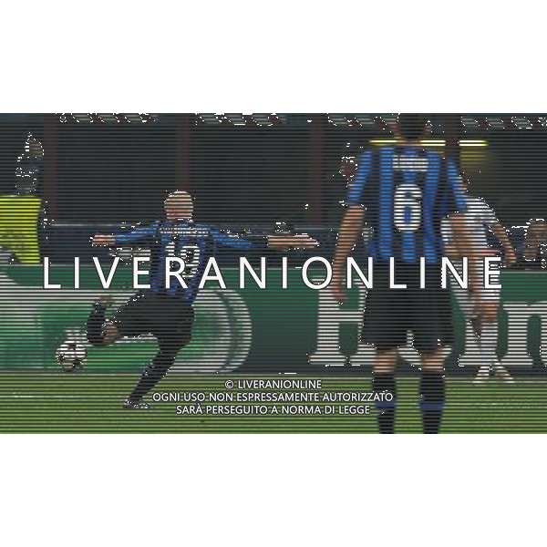 Champions League 2009/2010 Ottavi di Finale Andata Milano - 24.02.2010 Inter-Chelsea Nella Foto:CAMBIASSO GOL /Ph.Vitez-Ag. Aldo Liverani
