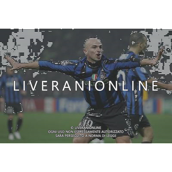 Milano 24-02-2010 Champions League 2009/2010 inter-chelsea 2:1 nella foto esteban cambiasso ph marco luzzani/ag aldo liverani s.a.s.