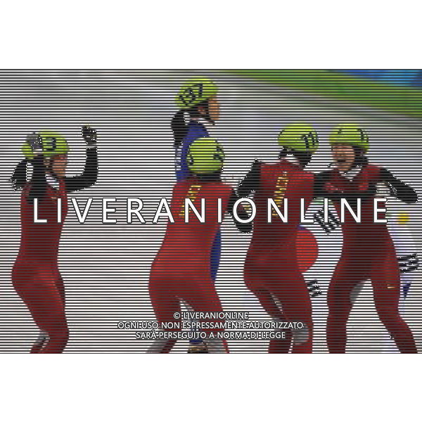 (100224) -- VANCOUVER, Feb. 24, 2010 () -- China\'s Zhang Hui, Wang Meng, Zhou Yang and Sun Linlin (L-R) celebrate after winning the women\'s 3000m relay final of short track speed skating at the 2010 Winter Olympic Games in Vancouver, Canada, Feb. 24, 2010. China\'s team won the title of the event with a world-record-breaking time 4:06.610. (/Shen Hong) /Agenzia Aldo Liverani Sas - ITALY ONLY - CANADA: 21mi GIOCHI OLIMPICI INVERNALI OLIMPIADI DI VANCOUVER 2010