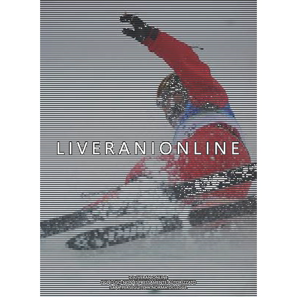 (100224) -- VANCOUVER, Feb. 24, 2010 () -- China\'s Xu Mengtao falls during the women\'s aerials final of Freestyle Skiing at the 2010 Winter Olympic Games in Cypress Mountain, Canada, Feb. 24, 2010. (/Xu Jiajun) /Agenzia Aldo Liverani Sas - ITALY ONLY - CANADA: 21mi GIOCHI OLIMPICI INVERNALI OLIMPIADI DI VANCOUVER 2010