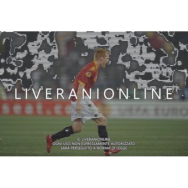AS Roma vs Panathinaikos 25/02/2010 Uefa Europa League 2009/2010 Ritorno dei sedicesimi di finale nella foto: l\'esultanza dopo il gol di john arne riise del 1-0 ph. Corradetti / ©Agenzia Aldo LIVERANI Sas