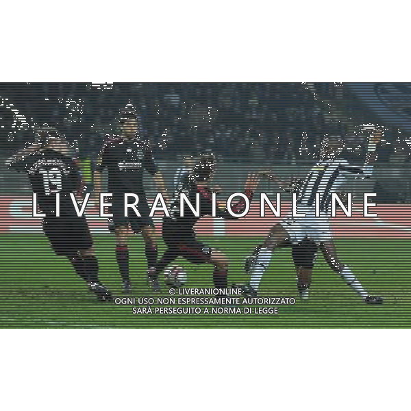 UEFA Europa League 2009/2010 Sedicesimi di Finale Ritorno Torino - 25.02.2010 Juventus-Ajax Nella Foto:SISSOKO OCCASIONE /Ph.Vitez-Ag. Aldo Liverani