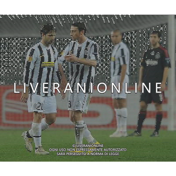 UEFA Europa League 2009/2010 Sedicesimi di Finale Ritorno Torino - 25.02.2010 Juventus-Ajax Nella Foto:DIEGO SOSTITUITO RINCUORATO DA MARCHISIO /Ph.Vitez-Ag. Aldo Liverani