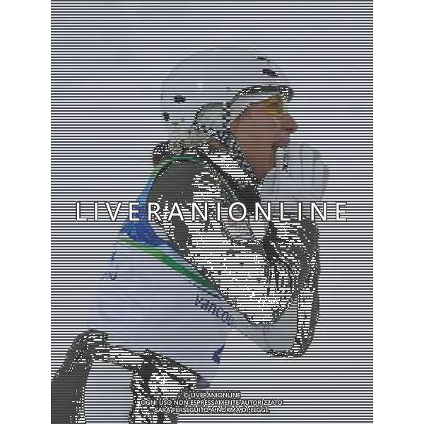 (100224) -- VANCOUVER, Feb. 24, 2010 () -- Australia\'s Lydia Lassila reacts during the women\'s aerials final of Freestyle Skiing at the 2010 Winter Olympic Games in Cypress Mountain, Canada, Feb. 24, 2010. (/Qi Heng) /Agenzia Aldo Liverani Sas - ITALY ONLY - CANADA: 21mi GIOCHI OLIMPICI INVERNALI OLIMPIADI DI VANCOUVER 2010