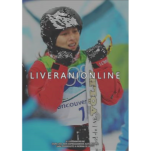 (100224) -- VANCOUVER, Feb. 24, 2010 () -- China\'s Li Nina reacts after her final jump during the women\'s aerials final of Freestyle Skiing at the 2010 Winter Olympic Games in Cypress Mountain, Canada, Feb. 24, 2010. Li Nina won a silver medal of the event with 207.23 points. (/Xu Jiajun) /Agenzia Aldo Liverani Sas - ITALY ONLY - CANADA: 21mi GIOCHI OLIMPICI INVERNALI OLIMPIADI DI VANCOUVER 2010