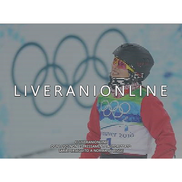 (100224) -- VANCOUVER, Feb. 24, 2010 () -- China\'s Li Nina reacts after her final jump during the women\'s aerials final of Freestyle Skiing at the 2010 Winter Olympic Games in Cypress Mountain, Canada, Feb. 24, 2010. Li Nina won a silver medal of the event with 207.23 points. (/Xu Jiajun) /Agenzia Aldo Liverani Sas - ITALY ONLY - CANADA: 21mi GIOCHI OLIMPICI INVERNALI OLIMPIADI DI VANCOUVER 2010