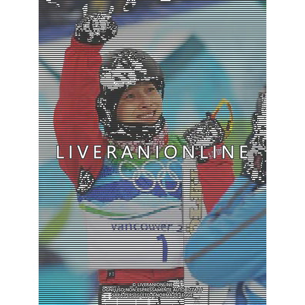 (100224) -- VANCOUVER, Feb. 24, 2010 () -- China\'s Li Nina reacts after her final jump during the women\'s aerials final of Freestyle Skiing at the 2010 Winter Olympic Games in Cypress Mountain, Canada, Feb. 24, 2010. Li Nina won a silver medal of the event with 207.23 points. (/Xu Jiajun) /Agenzia Aldo Liverani Sas - ITALY ONLY - CANADA: 21mi GIOCHI OLIMPICI INVERNALI OLIMPIADI DI VANCOUVER 2010