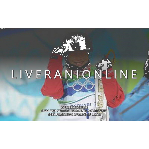 (100224) -- VANCOUVER, Feb. 24, 2010 () -- China\'s Li Nina reacts after her final jump during the women\'s aerials final of Freestyle Skiing at the 2010 Winter Olympic Games in Cypress Mountain, Canada, Feb. 24, 2010. Li Nina won a silver medal of the event with 207.23 points. (/Xu Jiajun) /Agenzia Aldo Liverani Sas - ITALY ONLY - CANADA: 21mi GIOCHI OLIMPICI INVERNALI OLIMPIADI DI VANCOUVER 2010