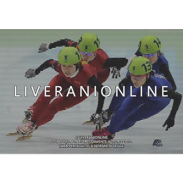 (100224) -- VANCOUVER, Feb. 24, 2010 () -- China\'s Sun Linlin (front in L), Zhang Hui (back in L), South Korea\'s Min-Jung Kim (front in R) and Eun-Byul Lee compete during the women\'s 3000m relay final of short track speed skating at the 2010 Winter Olympic Games in Vancouver, Canada, Feb. 24, 2010. China\'s team won the title of the event with a world-record-breaking time 4:06.610. (/Shen Hong) /Agenzia Aldo Liverani Sas - ITALY ONLY - CANADA: 21mi GIOCHI OLIMPICI INVERNALI OLIMPIADI DI VANCOUVER 2010