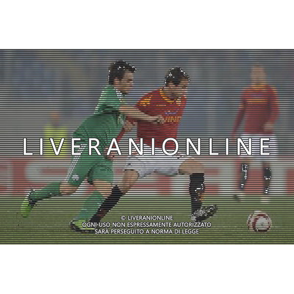 Roma - 25/02/2010 - Stadio Olimpico - Uefa Europa League 2009/2010 - Ritorno dei sedicesimi di finale - AS Roma vs Panathinaikos - nella foto: Matteo BRIGHI e Sotiris NINIS ph. Corradetti / ©Aldo LIVERANI Sas
