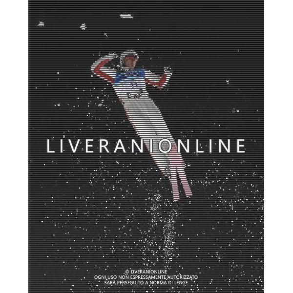 (100225) -- VANCOUVER, Feb. 25, 2010 () -- Canada\'s Kyle Nissen acts during the men\'s aerials final of Freestyle Skiing at the 2010 Winter Olympic Games in Cypress Mountain, Canada, Feb. 25, 2010. (/Shen Hong) /Agenzia Aldo Liverani Sas - ITALY ONLY - CANADA: 21mi GIOCHI OLIMPICI INVERNALI OLIMPIADI DI VANCOUVER 2010