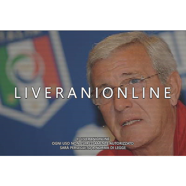 Raduno Nazionale Italiana a Coverciano Coverciano(FI) - 01.03.2010 Presentazione Nuove Maglie del Mondiale Sud Africa 2010 e Conferenza Stampa Nella Foto:LIPPI MARCELLO /Ph.Vitez-Ag. Aldo Liverani