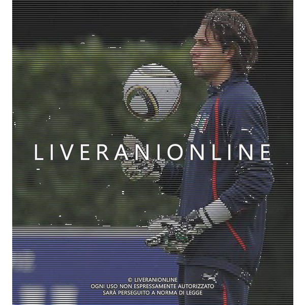 Raduno Nazionale Italiana a Coverciano Coverciano(FI) - 01.03.2010 Allenamento Nella Foto:SIRIGU /Ph.Vitez-Ag. Aldo Liverani