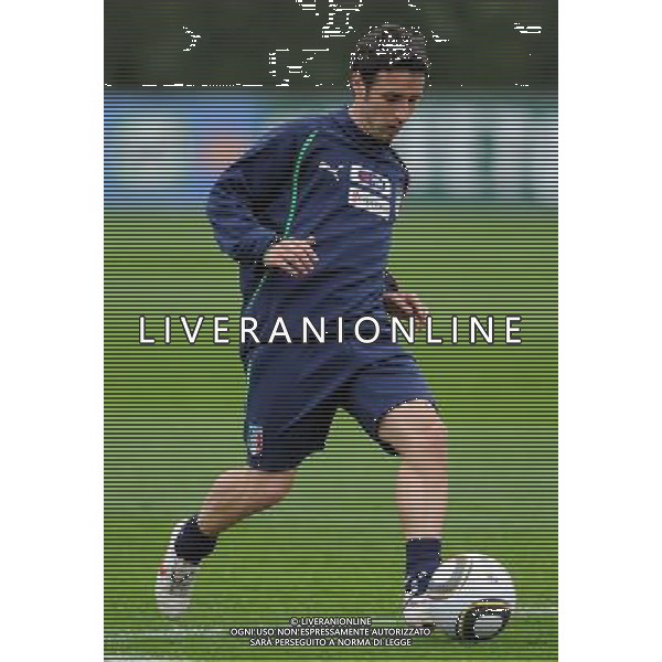 Raduno Nazionale Italiana a Coverciano Coverciano(FI) - 01.03.2010 Allenamento Nella Foto:COSSU /Ph.Vitez-Ag. Aldo Liverani