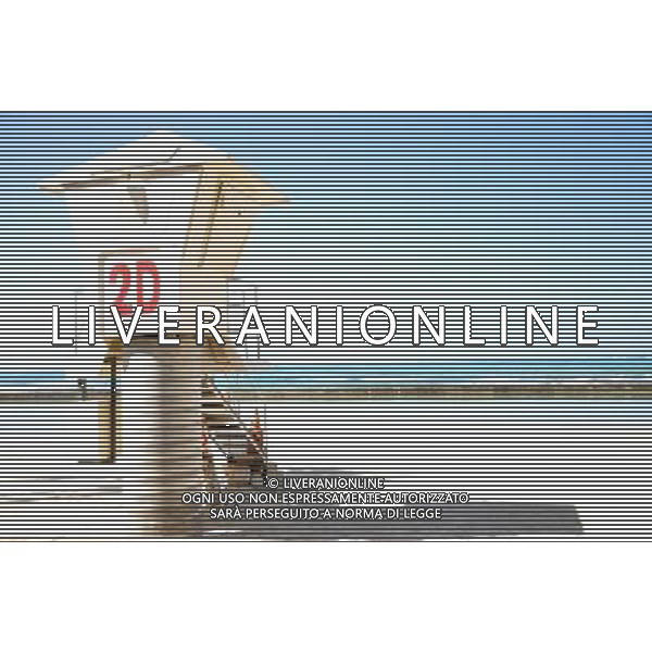 HONOLULU - la spiaggia di Waikiki alle Hawaii © Liu Yanghui - Xinhua - Ag. Aldo Liverani sas ITALY ONLY