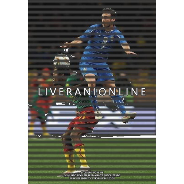 Amichevole Montecarlo - 03.03.2010 Italia-Camerun Nella Foto:COSSU-MAKOUN /Ph.Vitez-Ag. Aldo Liverani