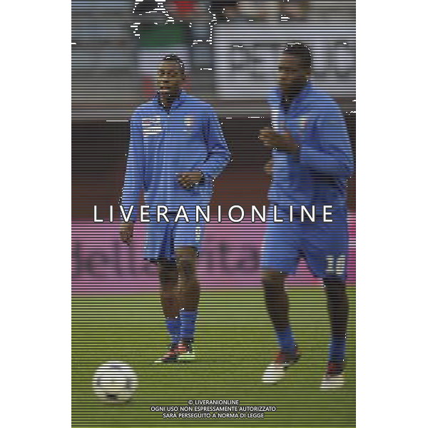 Rieti - 03/03/2010 - Stadio \'Centro d\'Italia\' - Qualificazioni Campionato Europeo Under 21 2011 - Italia vs Ungheria - nella foto: Stefano OKAKA e Mario BALOTELLI durante il riscaldamento ph. Corradetti / ©Aldo Liverani Sas