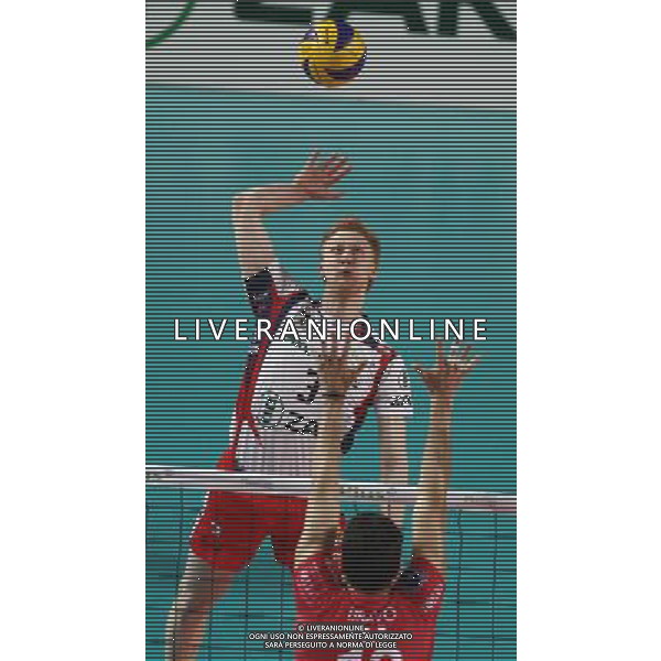 03-03-2010 Kedzierzyn-Kozle ( Polonia) PALLAVOLO MASCHILE - FINAL FOUR DI COPPA CEV ZAKSA Kedzierzyn-Kozle vs CoprAtlantide Piacenza 3-1 nella foto: Jakub Jarosz © Tomasz Wantula / EDYTOR.net / Newspix.pl - Ag. Aldo Liverani sas ITALY ONLY *** Local Caption *** 