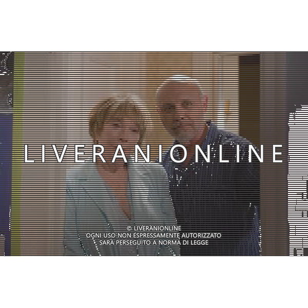FILM\'Appuntamento con l\'amore \' 2010 NELLA FOTO Shirley MacLaine, Hector Elizondo AG ALDO LIVERANI