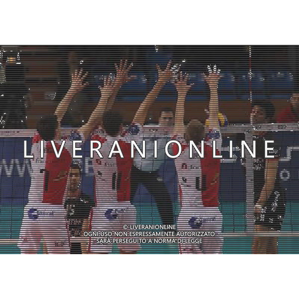 09.03.2010. Rzeszow ( Polonia) partita di Champions League 2009/2010 uomini di pallavolo ( volley): Asseco Resovia Rzeszow-Itas Diatec Trentino nella foto: ALEH AKHREM, GRZEGORZ KOSOK, MIKKO OIVANEN, LEANDRO NEVES VISSOTTO © MARIUSZ KRUPA/ NEWSPIX.PL - Ag. Aldo Liverani sas ITALY ONLY 