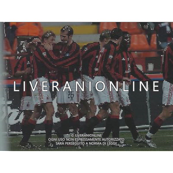 Milan-Inter Coppa Italia Tim Cup 14/01/2004 nella foto esultanza dopo il gol di tomasson* Agenzia Aldo liverani