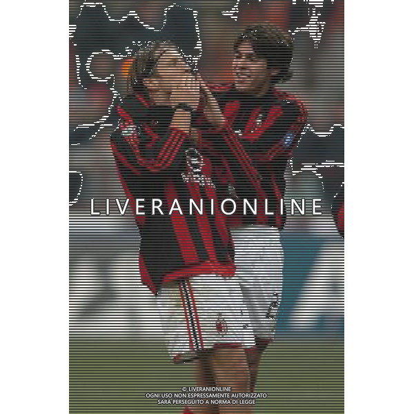 Milan-Inter Coppa Italia Tim Cup 14/01/2004 nella foto abbracci esultanza dopo il gol di massimo ambrosini con kaka* Agenzia Aldo liverani