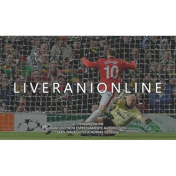 Champions League 2009/2010 Ottavi di Finale Ritorno Manchester - 10.03.2010 Manchester United-Milan Nella Foto:IL SECONDO GOL DI WAYNE ROONEY DEL 2-0 /Ph.Vitez-Ag. Aldo Liverani