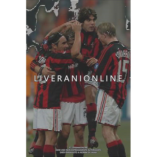 Milan-Inter Coppa Italia Tim Cup 14/01/2004 nella foto abbracci esultanza dopo il gol di massimo ambrosini* Agenzia Aldo liverani