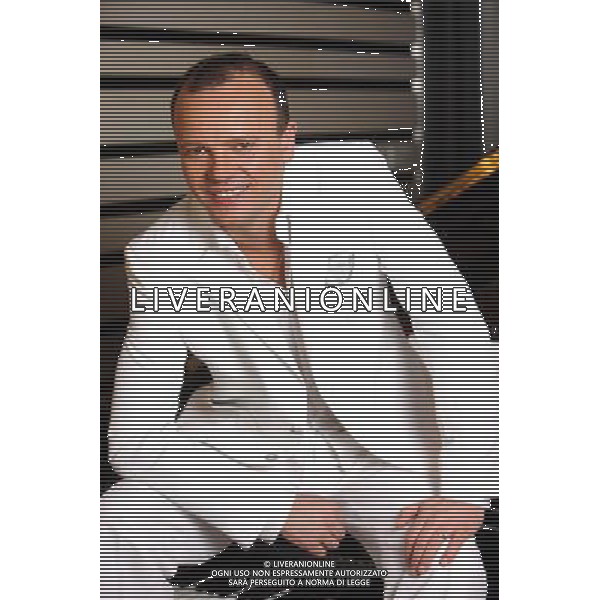 TRASMISSIONE TELEVISIVA\'Gigi, questo sono io\' 2010 NELLA FOTO Gigi D\'Alessio AG ALDO LIVERANI 