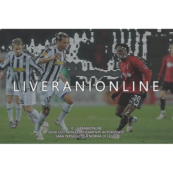 Juventus - Fulham 11-03-2010 Ottavi di andata Europa League 2009/2010 Nella foto: jonathan zebina e etuhu ©Alessandro Falzone/Agenzia Aldo Liverani Sas 
