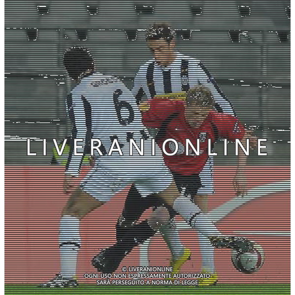 UEFA Europa League 2009/2010 Ottavi di Finale Andata Torino - 11.03.2010 Juventus-Fulham Nella Foto:DUFF-CLAUDIO MARCHISIO-FABIO GROSSO /Ph.Vitez-Ag. Aldo Liverani