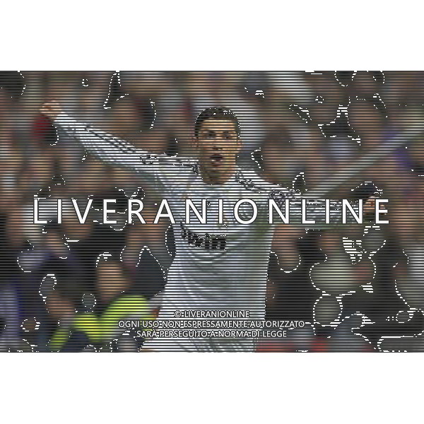 MADRID (10/03/2010).- Champions League Match Real Madrid vs Lyon. Cristiano Ronaldo goal. Photo: Cesar Cebolla / ALFAQUI - Ag. Aldo Liverani sas ITALY ONLY REAL MADRID vs OLYMPIQUE LYON - OTTAVI DI RITORNO CHAMPIONS LEAGUE