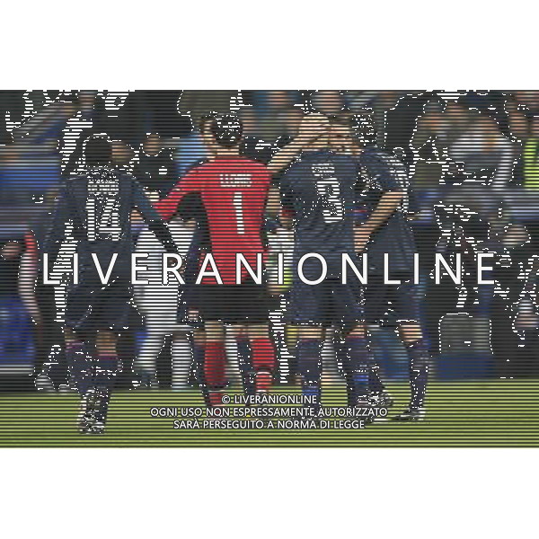 MADRID (10/03/2010).- Champions League match Real Madrid vs Olympique Lyon. Sidney Govou, Cris and Hugo Lloris. Photo: Cesar Cebolla / ALFAQUI - Ag. Aldo Liverani sas ITALY ONLY REAL MADRID vs OLYMPIQUE LYON - OTTAVI DI RITORNO CHAMPIONS LEAGUE