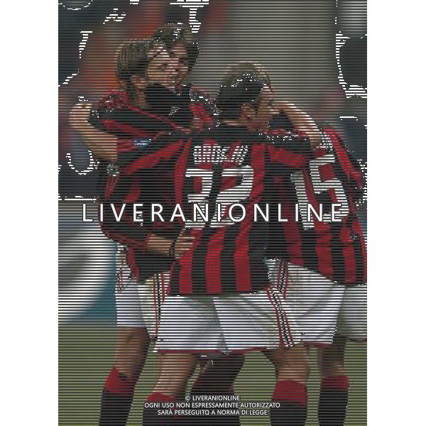 Milano 14/01/2004 coppa italia TIM CUP 2003/04 milan-roma 2:1 nella foto ambrosini esulta dopo il goal ph marco luzzani/ag aldo liverani s.a.s.