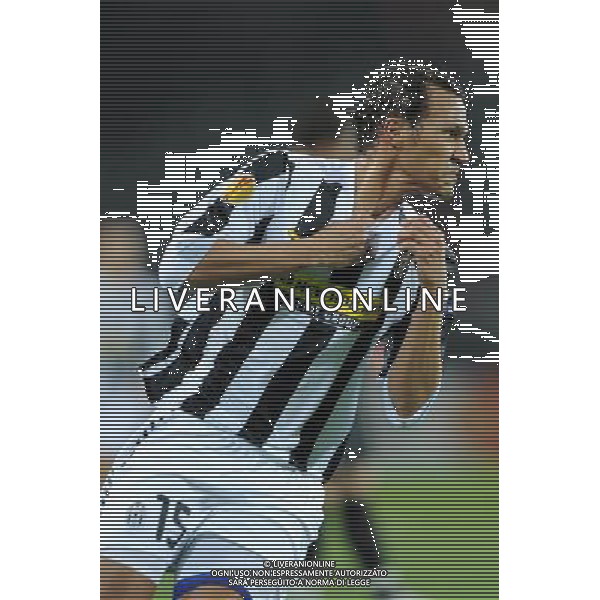 11-03-2009 Torino Sport-Calcio Juventus Fulham Europa League 2009/2010 Nella foto:l\'esultanza di Jonathan Zebina dopo il gol ©falzone/ALDO LIVERANI 