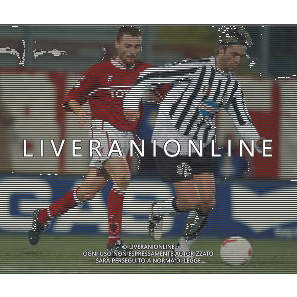 PERUGIA 15/01/2004 COPPA ITALIA TIM 2003-2004 QUARTI DI ANDATA PERUGIA - JUVENTUS NELLA FOTO:LEGROTTAGLIE INSEGUITO DA ZERBINI* FOTO 1905/ROBERTO SETTONCE/ALDO LIVERANI S.A.S.