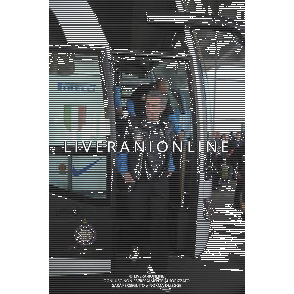 MALPENSA (VA) 15/3/2010 PARTENZA DELL\' INTER PER L\' INCONTRODI RITORNO DI COPPA DEI CAMPIONI -CHELSEA-INTER- NELLA FOTO JOSE\' MOURINHO FOTO ROMANO/AG ALDO LIVERANI 