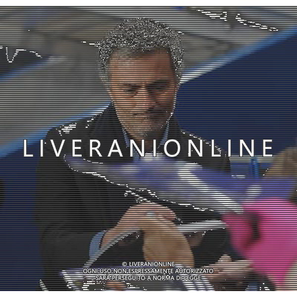Champions League 2009/2010 Ottavi di Finale Ritorno Londra - 16.03.2010 Chelsea-Inter Nella Foto:MOURINHO JOSE\' FIRMA AUTOGRAFI /Ph.Vitez-Ag. Aldo Liverani