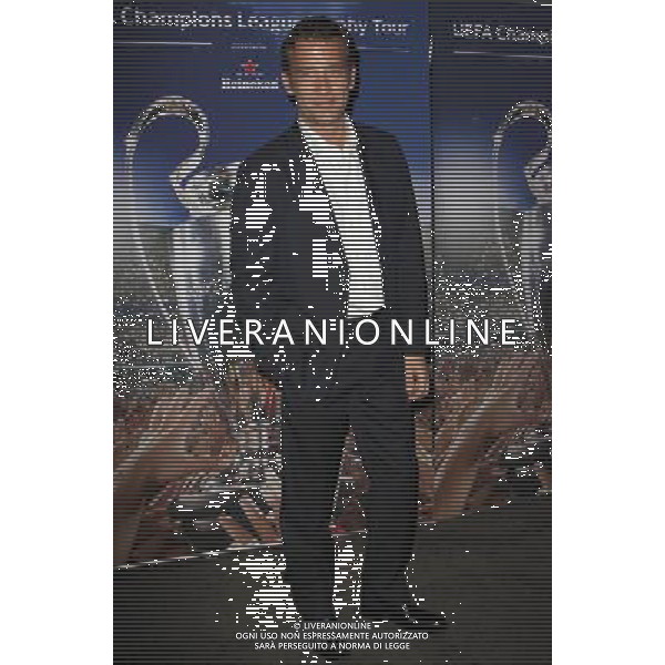 16 March 2010 - Hollywood, California - Clive Owen. Heineken is Importing The Revered UEFA Champions League Soccer Trophy to America held At Les Deux. Photo Credit: Kevan Brooks/AdMedia /Agenzia Aldo Liverani Sas - ITALY ONLY - TOUR DEL TROFEO DELLA COPPA CAMPIONI