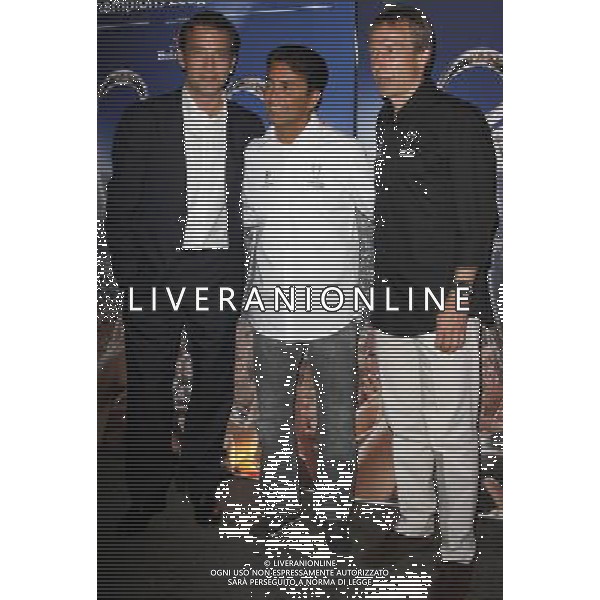 16 March 2010 - Hollywood, California - Clive Owen, JosŽ Roberto Gama de Oliveira ÔBebetoÕ and JŸrgen Klinsmann. Heineken is Importing The Revered UEFA Champions League Soccer Trophy to America held At Les Deux. Photo Credit: Kevan Brooks/AdMedia /Agenzia Aldo Liverani Sas - ITALY ONLY - TOUR DEL TROFEO DELLA COPPA CAMPIONI