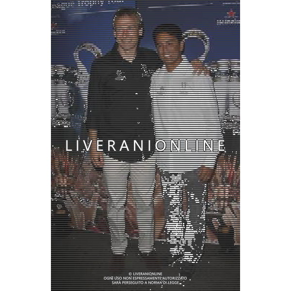 16 March 2010 - Hollywood, California - JŸrgen Klinsmann and JosŽ Roberto Gama de Oliveira ÔBebetoÕ. Heineken is Importing The Revered UEFA Champions League Soccer Trophy to America held At Les Deux. Photo Credit: Kevan Brooks/AdMedia /Agenzia Aldo Liverani Sas - ITALY ONLY - TOUR DEL TROFEO DELLA COPPA CAMPIONI