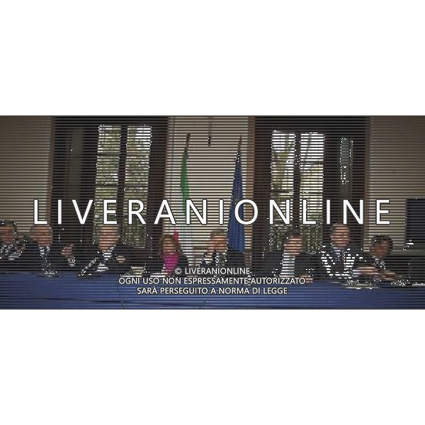 MILANO 18-3 2010 PREFETTURA DI MILANO FONDO EQUITY IPM NELLA FOTO GRILLI VITTORIO FAISSOLA CORRADO VITALE MARCO MARCEGAGLIA EMMA TREMONTI GIULIO VARAZZANI MASSIMO PASSERA CORRADO MUSSARI GIUSEPPE PH. ALDO LIVERANI SAS