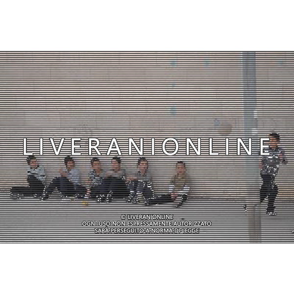 (100310) -- JERUSALEM, March 10, 2010 -- Children play at Ramat Shlomo Jewish settlement in the East Jerusalem, March 10, 2010. The Israeli Interior Ministry on Tuesday said it has approved the construction of 1,600 new housing units in a Jewish neighborhood in a disputed section of Jerusalem. The neighborhood sits in the section of the holy city the Palestinians claim to be the capital of their future state, widely referred to as East Jerusalem. Yin Bogu) (zcq) /Agenzia Aldo Liverani Sas - ITALY ONLY - BAMBINI GIOCANO NEL QUARTIERE DI RAMAT SHLOMO INSEDIAMENTO EBRAICO AD EST DI GERUSALEMME - ISRAELE