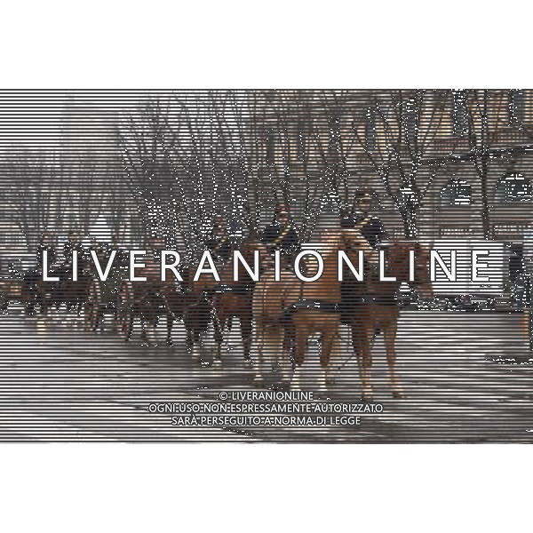 VEDUTEVEDUTE DELLA CITTA\' DI MILANO nella foto: esercito a cavallo in Piazza Cairoli © ANTONIO SORANO - AG. ALDO LIVERANI SAS