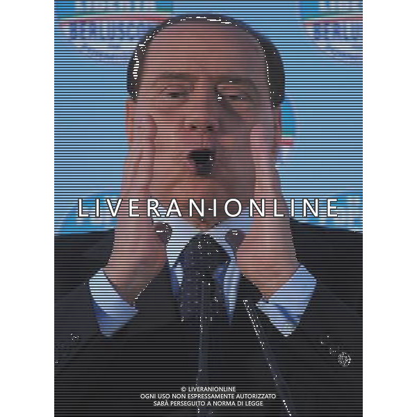 MILANO 22/3/2010 EX PALAGHIACCIO VIA PIRANESI CENA ELETTORALE A SOSTEGNO DI ROBERTO FORMIGONI PER LE ELEZIONI REGIONALI DELLA LOMBARDIA NELLA FOTO SILVIO BERLUSCONI FOTO ROMANO/AG ALDO LIVERANI