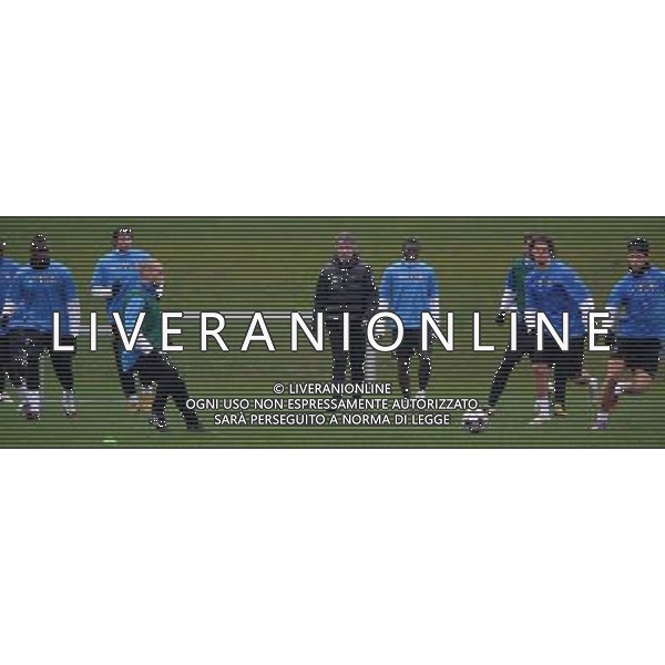 Champions League 2009/2010 Quarti di Finale Andata Milano - 30.03.2010 Allenamento e Conferenza Stampa Nella Foto:MOURINHO JOSE\' OSSERVA L\'ALLENAMENTO /Ph.Vitez-Ag. Aldo Liverani