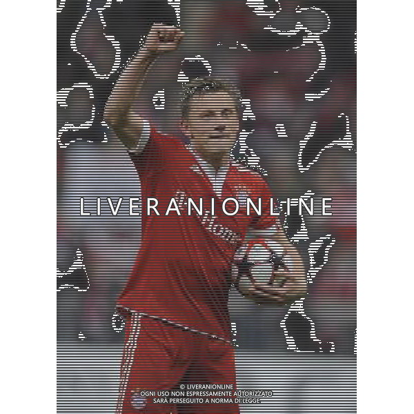 CHAMPIONS LEAUGUE BAYERN MONACO MANCHESTER UNITED QUARTI DI FINALE CALCIO Fussball, 30.03.2010, International, UEFA Champions League, Saison 2009/2010, 1/4-Finale, Hinspiel FC Bayern MŸnchen - Manchester United, 2 : 1 nella foto l\'esultanza di Ivica Olic dopo il gol ph.firo/AG ALDO LIVERANI SAS - only italy