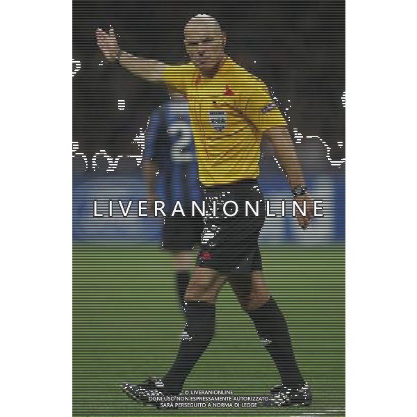 Milano 31-03-2010 Champions League 2009/2010 inter-cska mosca 1:0 nella foto arbitro howard webb ph marco luzzani/ag aldo liverani s.a.s. 