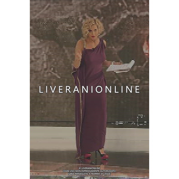 TRASMISSIONE TV: \' L\'ISOLA DEI FAMOSI\' - 7ma EDIZIONE nella foto: Simona VENTURA © Antonio Sorano - Ag. Aldo Liverani sas
