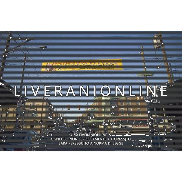 A sign in Spanish urging the return of forms in the US Census is seen in the neighborhood of South Philadephia in Philadelphia, PA on Wednesday, March 31, 2010. The census is a count of everyone living in the United States, citizens and non-citizens. By law it is conducted every 10 years and the information is used to reapportion congressional districts as well as affecting the distribution of government funds. (© Frances M. Roberts) /Agenzia Aldo Liverani Sas - ITALY ONLY -